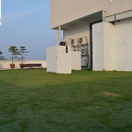 Hotel The Amaris Rishīkesh Esterno foto