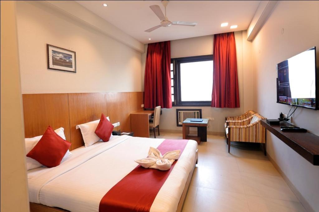 Hotel The Amaris Rishīkesh Esterno foto