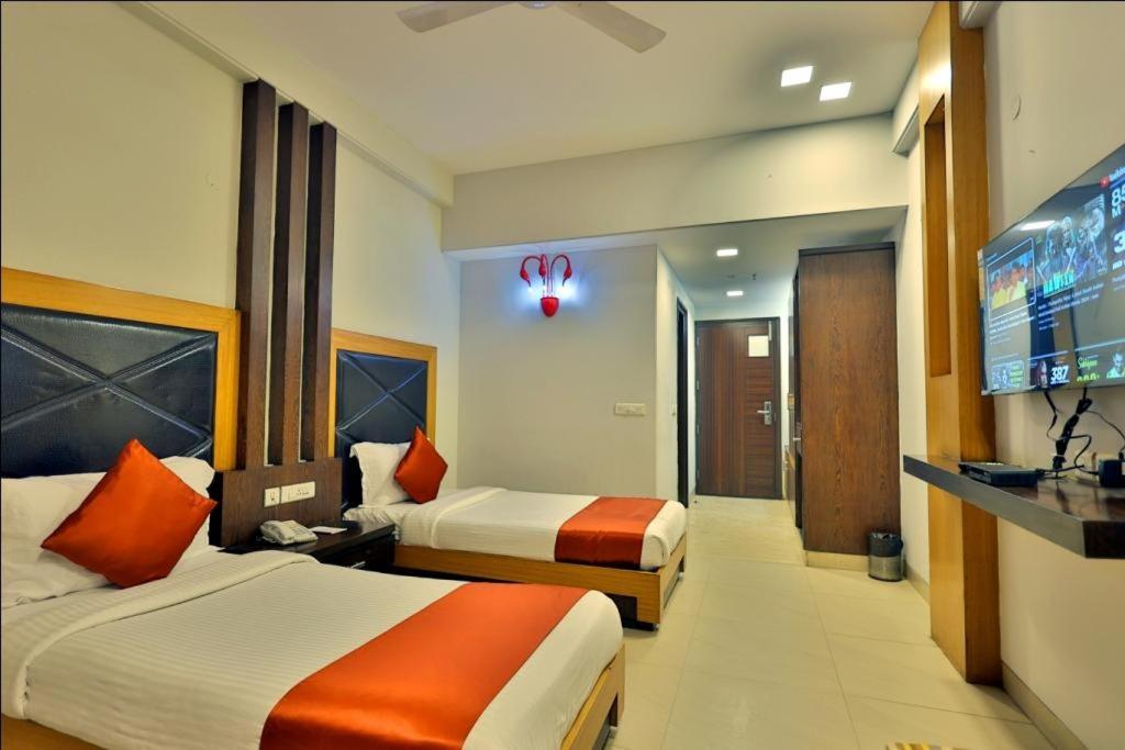 Hotel The Amaris Rishīkesh Esterno foto