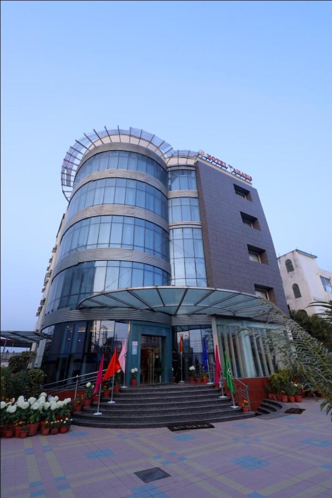 Hotel The Amaris Rishīkesh Esterno foto