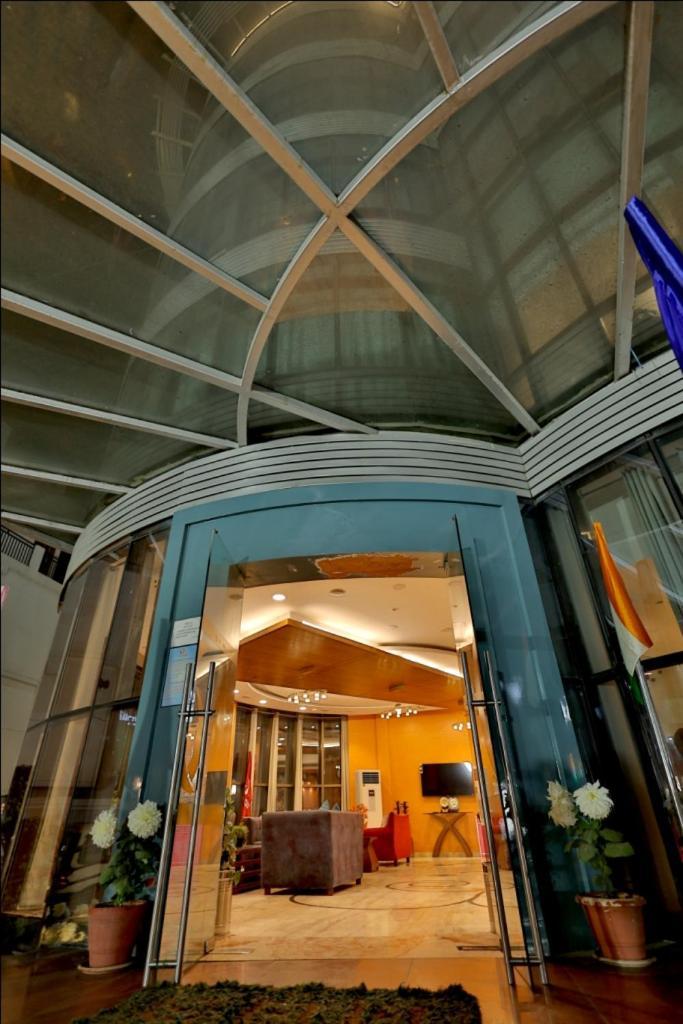 Hotel The Amaris Rishīkesh Esterno foto