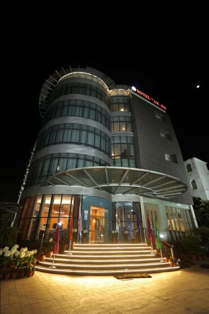 Hotel The Amaris Rishīkesh Esterno foto