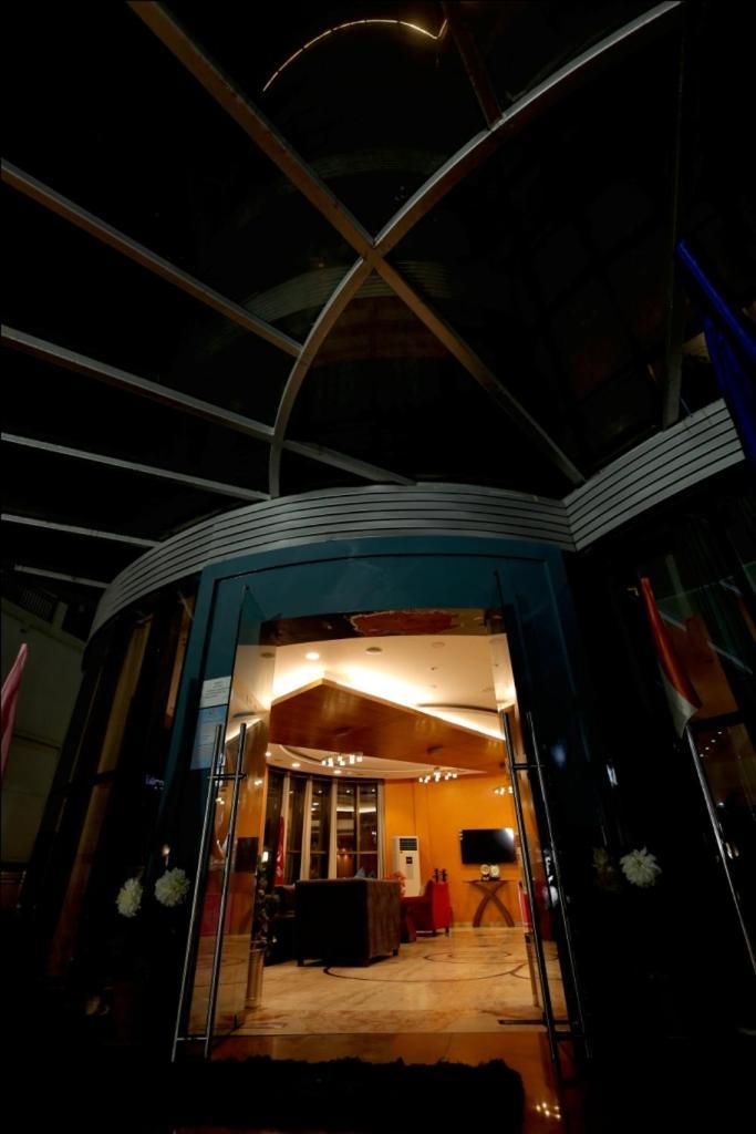 Hotel The Amaris Rishīkesh Esterno foto