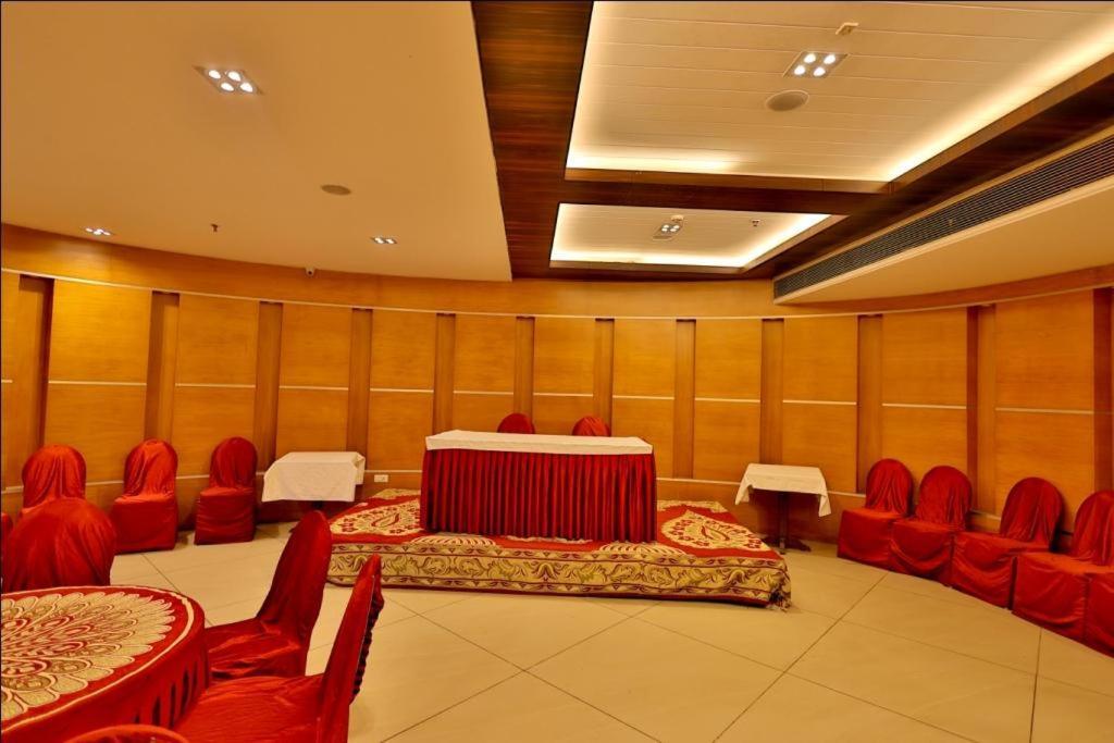 Hotel The Amaris Rishīkesh Esterno foto