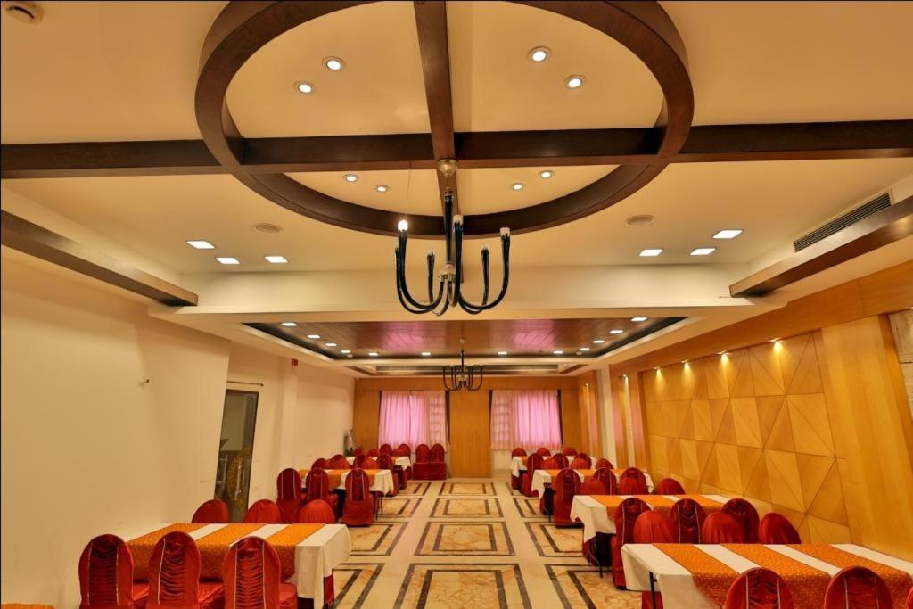 Hotel The Amaris Rishīkesh Esterno foto
