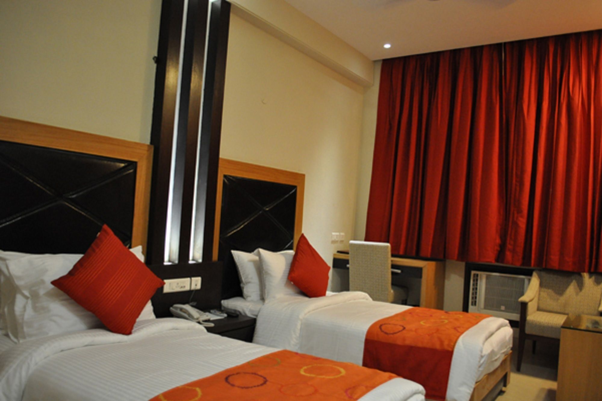 Hotel The Amaris Rishīkesh Esterno foto