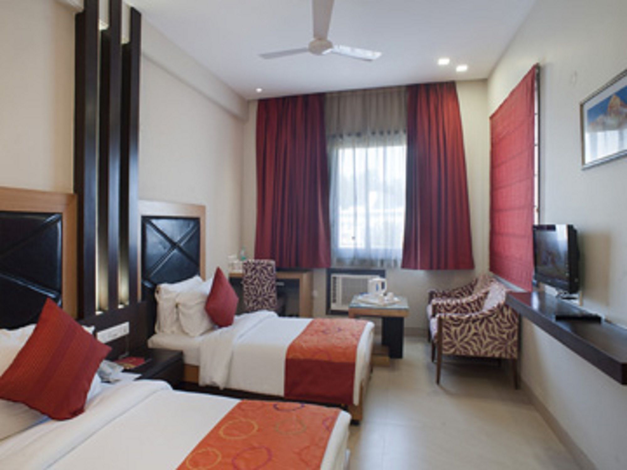 Hotel The Amaris Rishīkesh Esterno foto